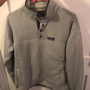 Patagonia pull over-pretty much BRAND new!!